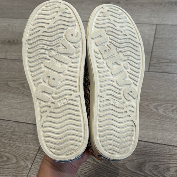 Walt Disney World Recyclable Disney Moana  Native Shoes Unisex M4 W6 Water - Picture 5 of 5